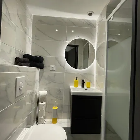 아파트 Moonyellow - Basel - Airport - Highquality